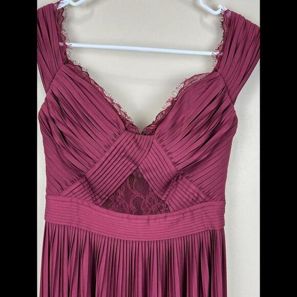 Asos Women's Dress Size 6‎ Burgundy Textured Pleated Lace Long Maxi Evening - Picture 3 of 5